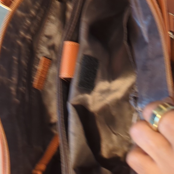 Brown Commuter Handbag - Picture 4 of 9